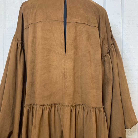 Free People Abbie vegan suede bell sleeve dress, size medium. - Picture 2 of 5